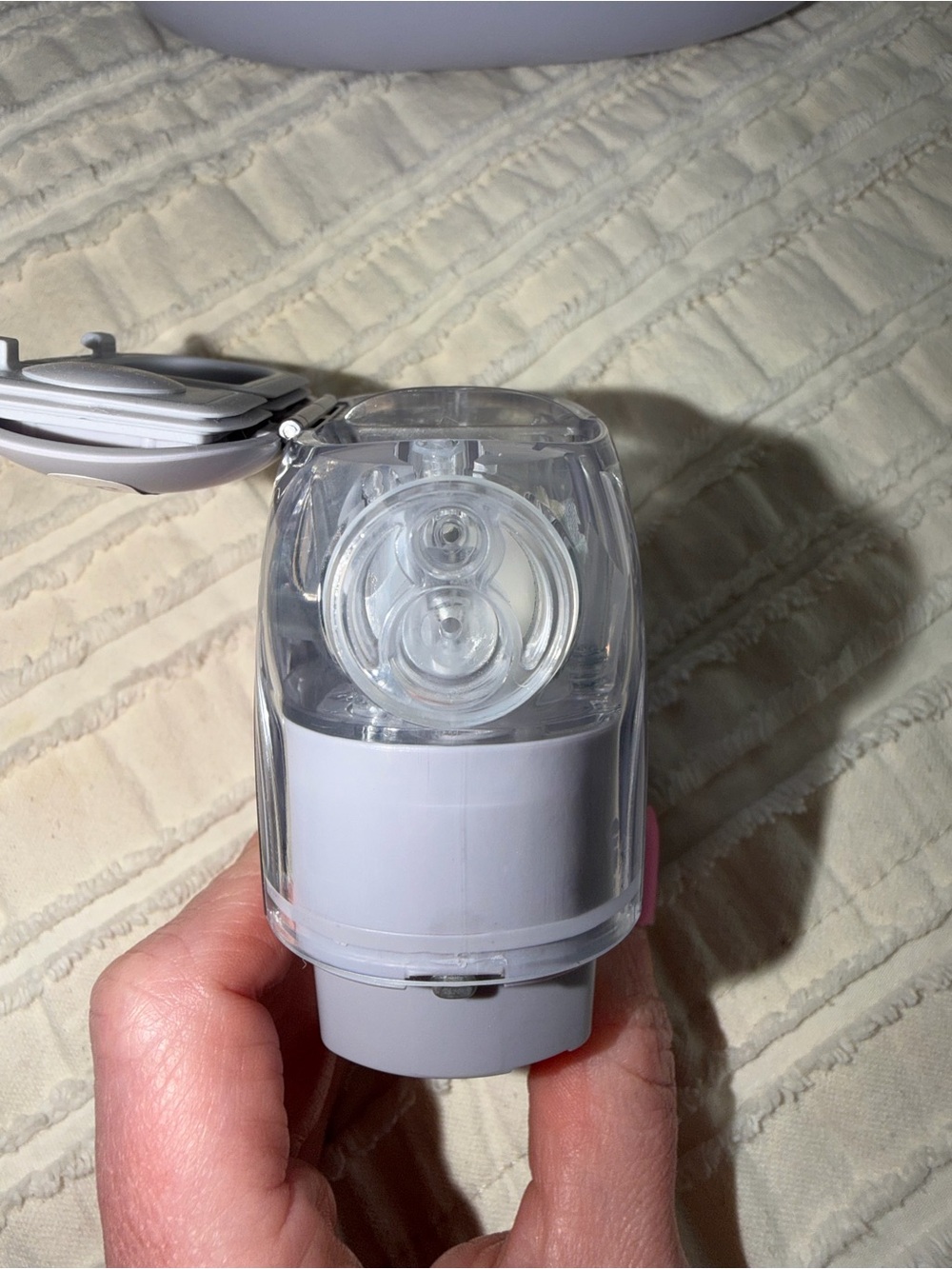 Shark FacialPro™ Glow + DePuffi At Home Facial System in Lilac - Picture 4 of 10